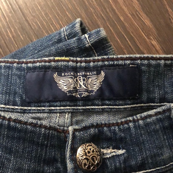 Jeans - Picture 2 of 3